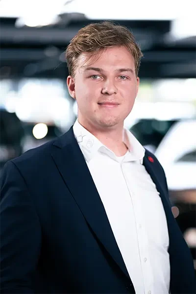 Mitarbeiter x J Vahl